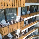 Swiss Alpine Hotel Allalin