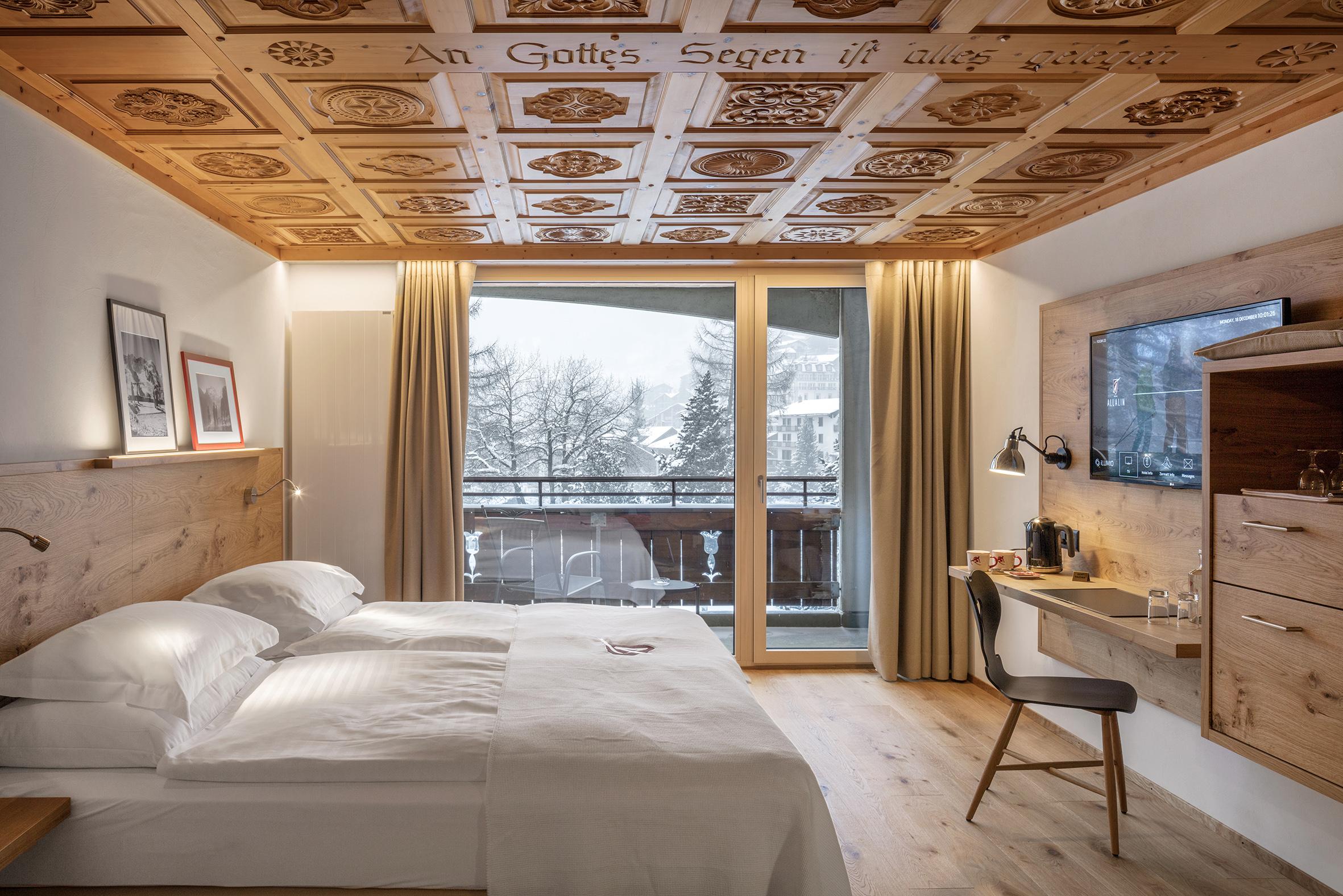 Swiss Alpine Allalin Hotel Zermatt