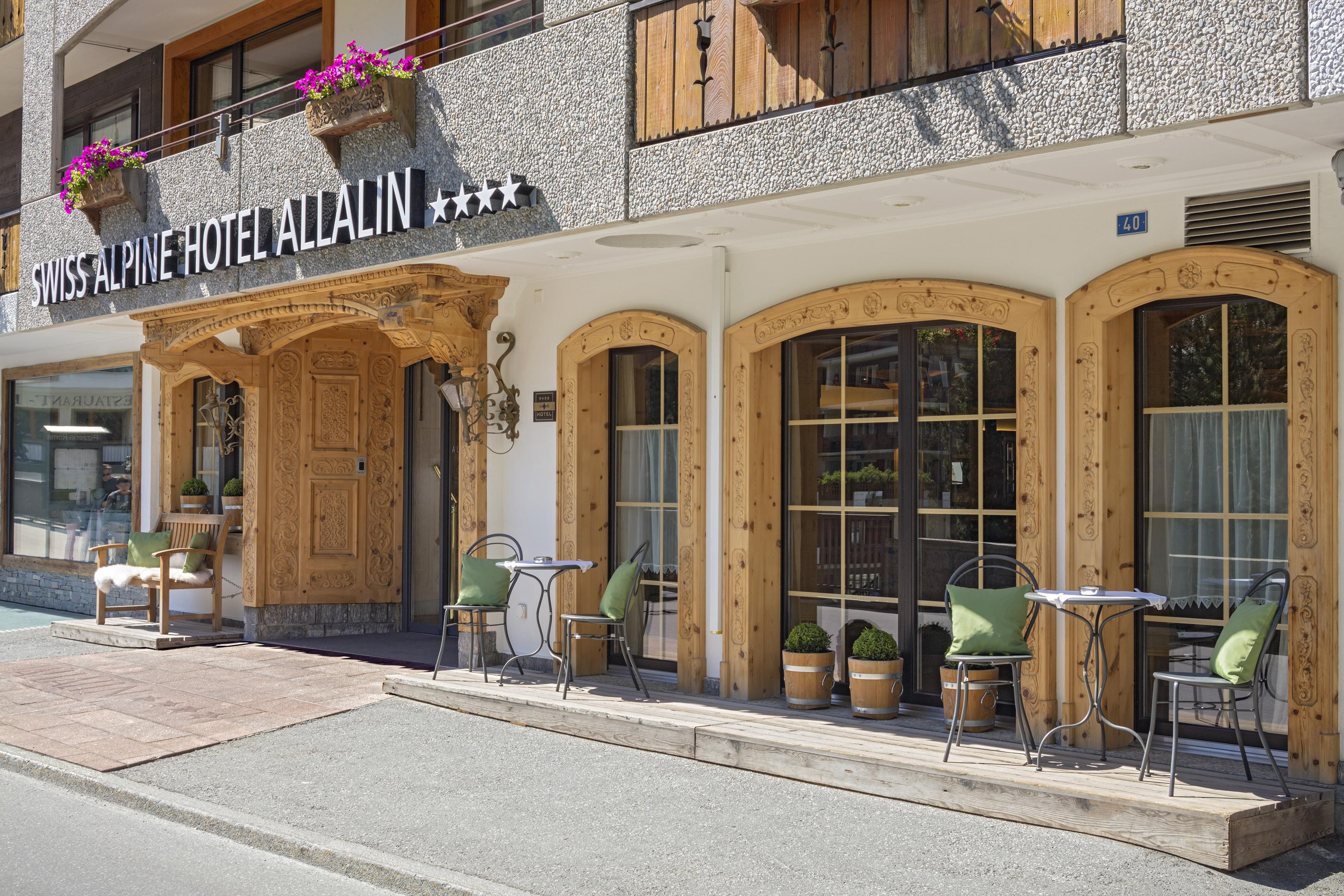 Swiss Alpine Allalin Hotel 4*