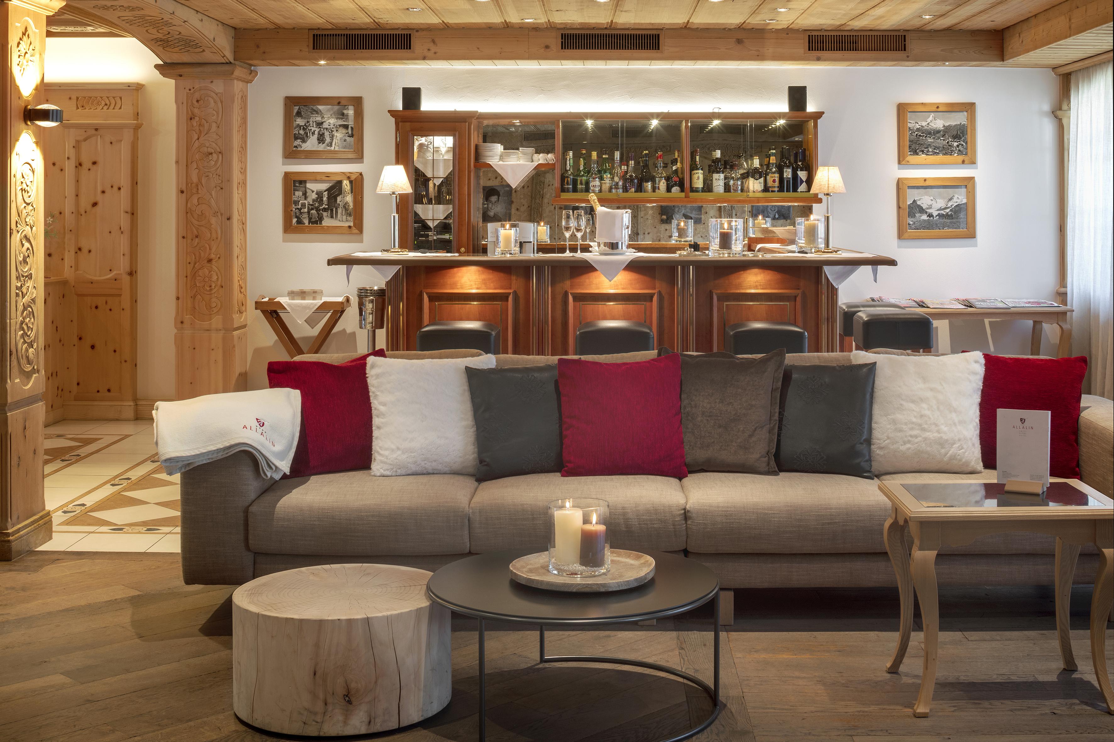 Hotel Swiss Alpine Allalin 4*