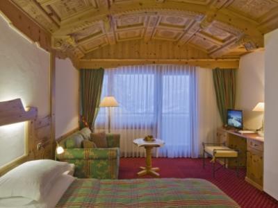Hotel Swiss Alpine Allalin 4*